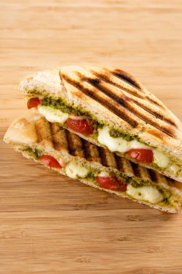 NEW - PANINI CAPRESE (Option végé)